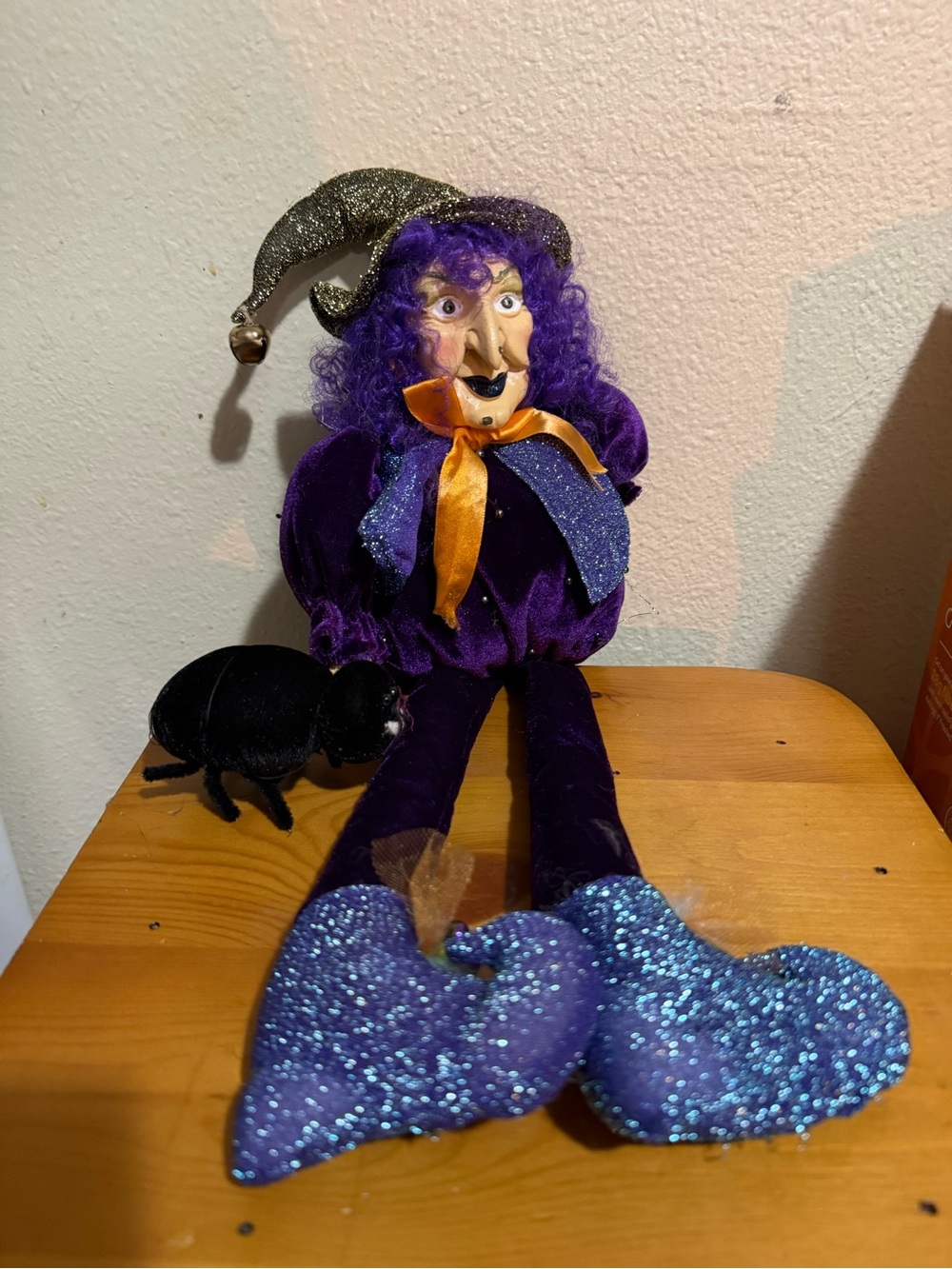 Vtg 2001 Hagatha Purple GlitterWitch Plush Hat & Shoes with pet spider